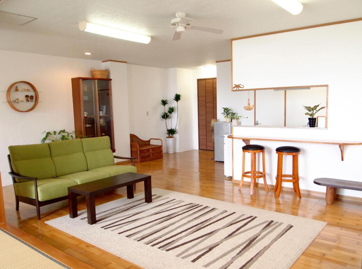Rental Villa Luana Waioli Tomigusuku Exterior photo